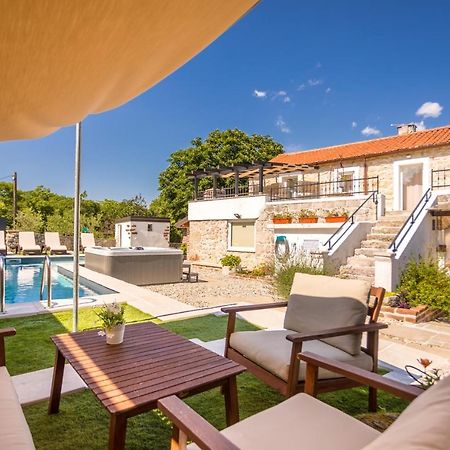 Villa Hrustika - Heated Pool, Jacuzzi & Sauna Gabonjin Экстерьер фото