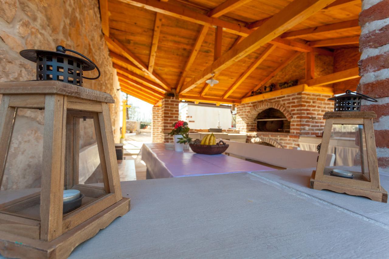 Villa Hrustika - Heated Pool, Jacuzzi & Sauna Gabonjin Экстерьер фото